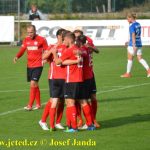 Sestupové vody pomalu zatékají do táborské fotbalové lodě