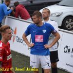 Sestupové vody pomalu zatékají do táborské fotbalové lodě