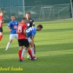 Sestupové vody pomalu zatékají do táborské fotbalové lodě