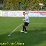 Sestupové vody pomalu zatékají do táborské fotbalové lodě