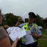 Originální prevence. Policisté jeli s dětmi na kole do terénu
