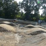 Bikeři mají nový park, adrenalin si užívají