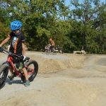 Bikeři mají nový park, adrenalin si užívají