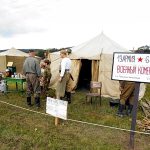 Setkání s armádou si v Chýnově nenechaly ujít stovky lidí