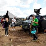 Setkání s armádou si v Chýnově nenechaly ujít stovky lidí