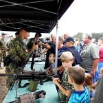 Setkání s armádou si v Chýnově nenechaly ujít stovky lidí