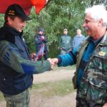 Rybář Jaroslav Mikeš z Opařan putovní pohár přivezl a zas odvezl