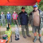Rybář Jaroslav Mikeš z Opařan putovní pohár přivezl a zas odvezl