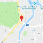 Na Dlouhé louce v Budějovicích havarovala sanitka