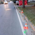 Život spolujezdce vyhasl po nárazu do stromu zřejmě kvůli rychlosti