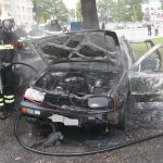 Na budějovickém Máji lehla popelem kvůli závadě dvě auta