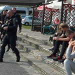 Těžkooděnci zavítali za studenty na zátěžový kurs