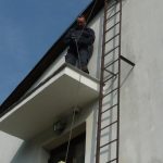 Těžkooděnci zavítali za studenty na zátěžový kurs