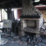 Ve Stožicích u Vodňan v noci na sobotu shořela pergola a čtyři auta. Škoda je sedm milionů