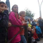 Maorská skupina předvedla rituální bojový tanec a zazpívala Škoda lásky