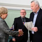 Hejtmanka udělila třináct plaket za péči Jihočechů o válečné hroby