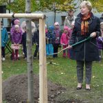 Hejtmanka Ivana Stráská zasadila ve Strakonicích pamětní lípu