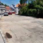 Pod poliklinikou v Jindřichově Hradci vyrostlo nové parkoviště