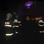 Vandal s petardou se postaral o výjezd hasičů do Dražic