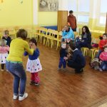 Na Zlatou stezku se přišli podívat předškoláci na podzimní stezku