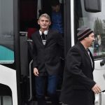 Balvanům sváteční oblečení štěstí nepřineslo