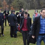 Balvanům sváteční oblečení štěstí nepřineslo