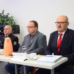 Mrazivé střípky tragického rána: Do bytu v Boru vrazila zásahovka, smrtelně zraněné ženy bojovaly o život