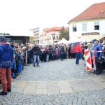 Martin na bílém koni přilákal babí léto a obrovský dav diváků