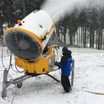 Lipenský skiareál spustil včera první sněžná děla