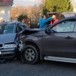 Hasiči museli u Sudoměřic vyprošťovat a pro zraněného letěl vrtulník