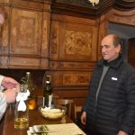 Večer otevřených dveří v milevském klášteře nabídl i ochutnávku mešního vína v sakristii baziliky