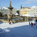 Adventní trhy v Budějovicích s kluzištěm a se zimní atmosférou