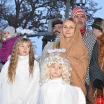 V Křenovicích zahájili advent živým betlémem. Účinkoval i sedmitýdenní Ježíšek