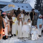 V Křenovicích zahájili advent živým betlémem. Účinkoval i sedmitýdenní Ježíšek
