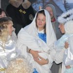 V Křenovicích zahájili advent živým betlémem. Účinkoval i sedmitýdenní Ježíšek