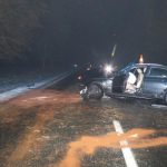 Řidička zničila na ledovce BMW 328 a těžce zranila dva spolujezdce