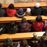 Adventní koncert prachatické ZUŠ zaplnil kostelík na Libínském Sedle