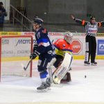 Bláznivá přestřelka se šťastným koncem, Motor vybojoval alespoň dva body