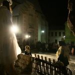 Nádherný živý betlém s Boučkem a anděly pod vimperskou zvonicí