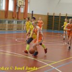 Tygřice roztrhaly unaveného soupeře