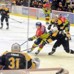 Hokejisté Motoru si připsali povinnou výhru nad vybrakovanou Kadaní