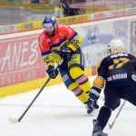 Hokejisté Motoru si připsali povinnou výhru nad vybrakovanou Kadaní