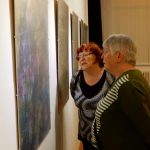 V Galerii Spektrum vystavují abstraktní obrazy