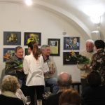 Od koláže po sochu: Písečtí umělci vystavují ve Vykulené Sově