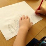 Setkání dětí ze Skalky se seniorkou a nad sociálními službami