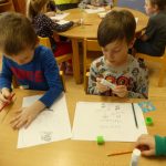 Setkání dětí ze Skalky se seniorkou a nad sociálními službami