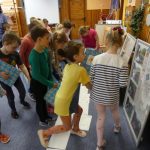 Setkání dětí ze Skalky se seniorkou a nad sociálními službami