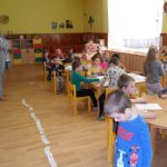 Setkání dětí ze Skalky se seniorkou a nad sociálními službami