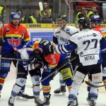 Motor vykročil do čtvrtfinálové série vítězně, druhý zápas se hraje hned zítra