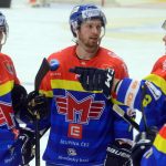 Motor vykročil do čtvrtfinálové série vítězně, druhý zápas se hraje hned zítra